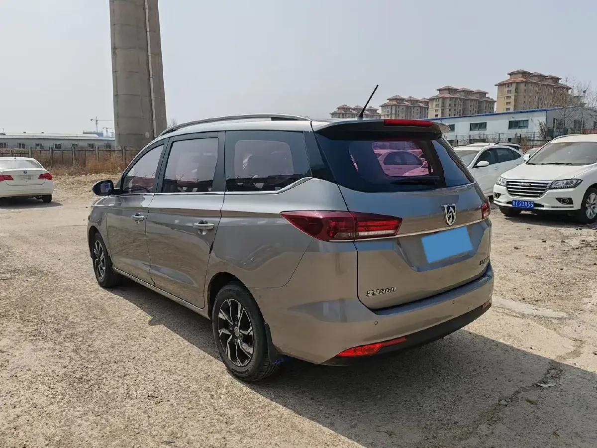 2018 BaoJun 360 1.5L 112HP L4 6MT,autocango,china used car exporter,china ev exporter,chinese used car exporter,chinese used ev exporter