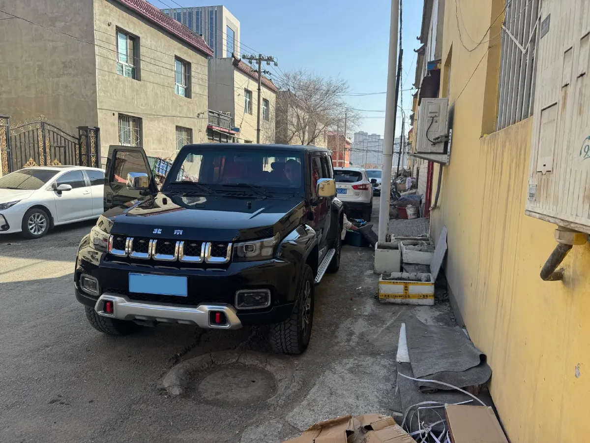 2018 Beijing BJ40 2.3T 250HP L4 6AT,autocango,china used car exporter,china ev exporter,chinese used car exporter,chinese used ev exporter