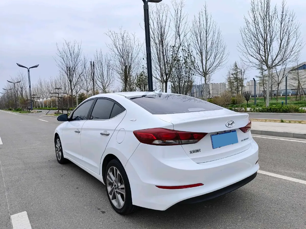 2016 Hyundai Elantra 1.6L 130HP L4 6AT,autocango,china used car exporter,china ev exporter,chinese used car exporter,chinese used ev exporter