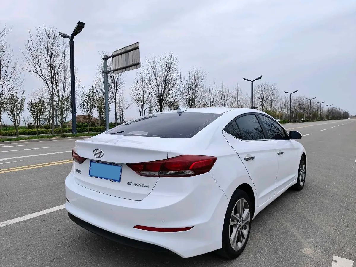 2016 Hyundai Elantra 1.6L 130HP L4 6AT,autocango,china used car exporter,china ev exporter,chinese used car exporter,chinese used ev exporter
