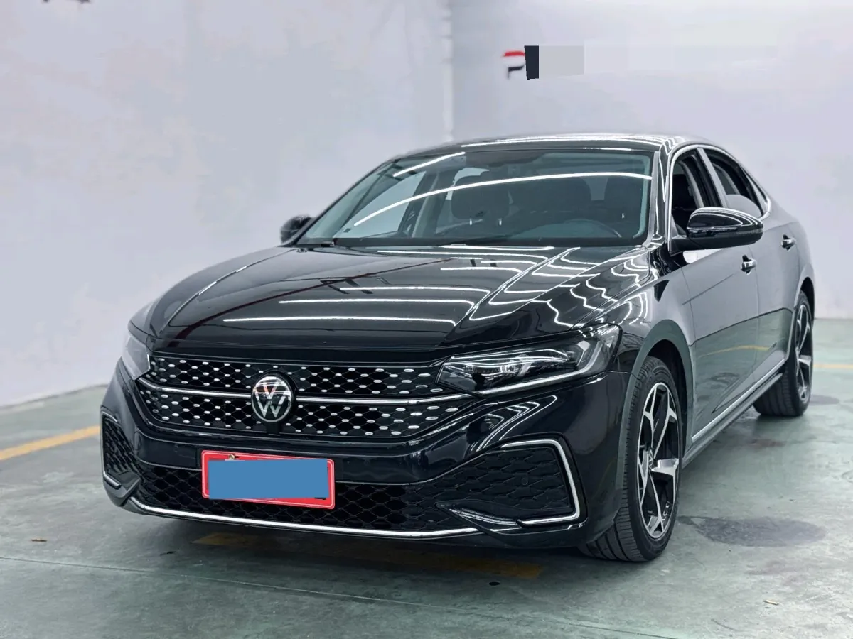 2023 Volkswagen Passat 2.0T 186HP L4 7DCT,autocango,china used car exporter,china ev exporter,chinese used car exporter,chinese used ev exporter