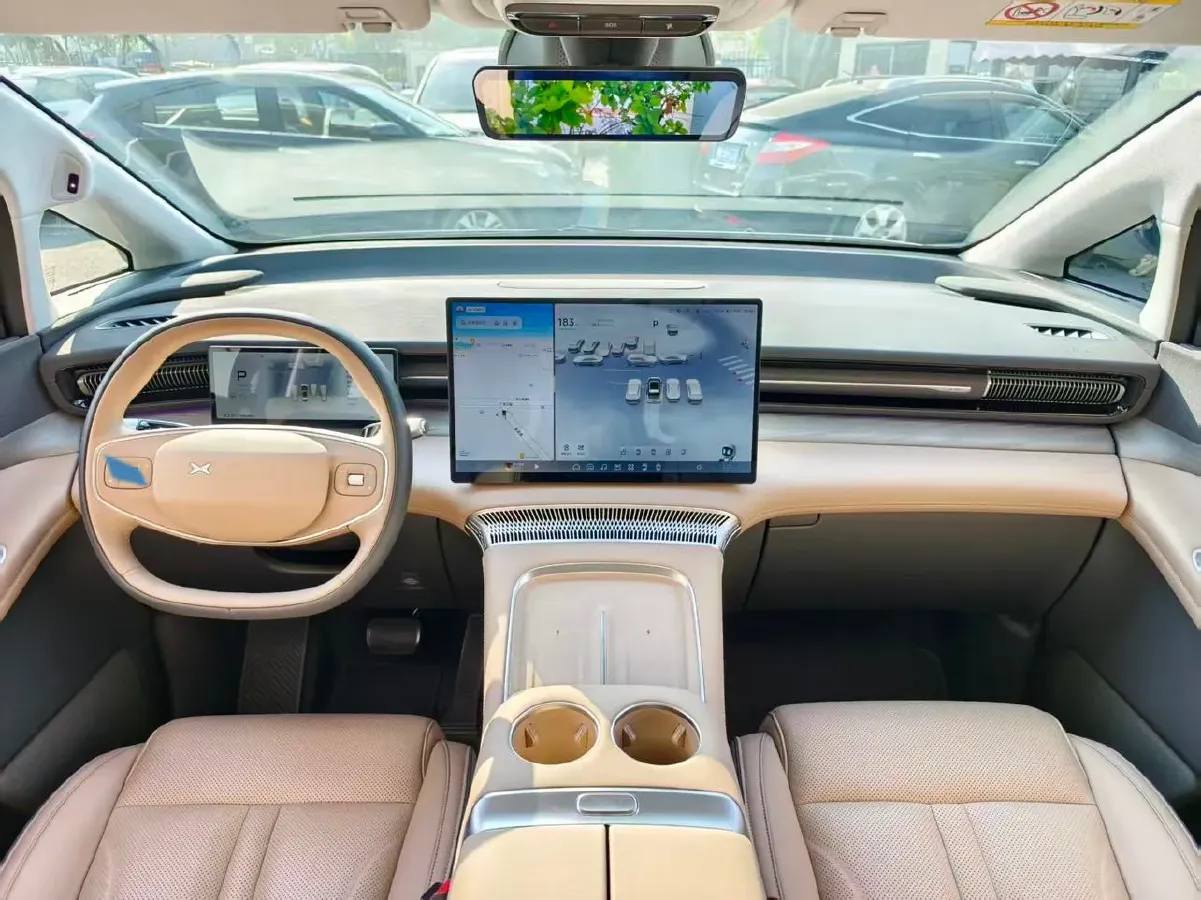 2025 Xpeng X9 BEV,autocango,china used car exporter,china ev exporter,chinese used car exporter,chinese used ev exporter