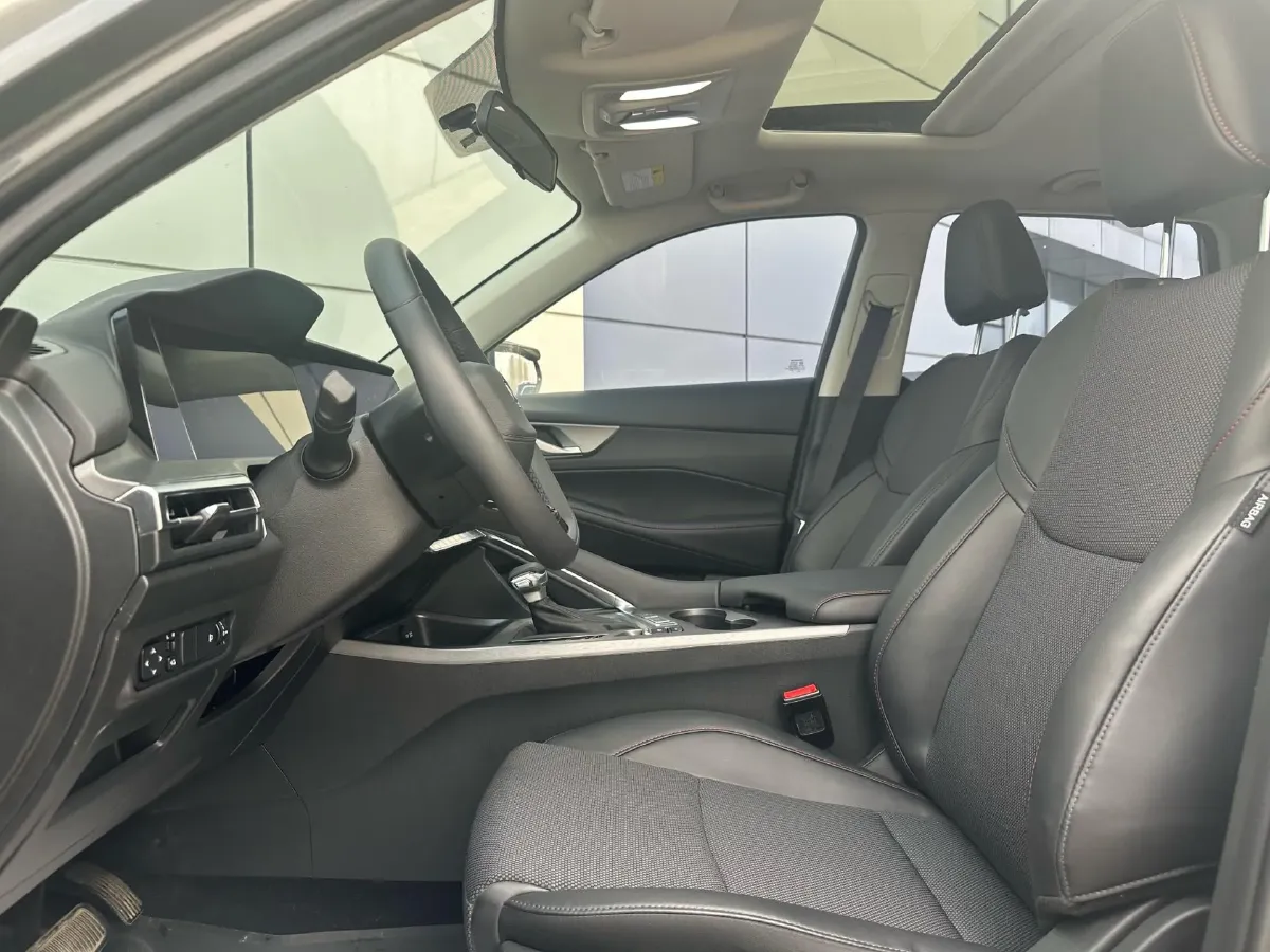 2023 ChangAn CS35 Plus 1.4T 160HP L4 7DCT,autocango,china used car exporter,china ev exporter,chinese used car exporter,chinese used ev exporter