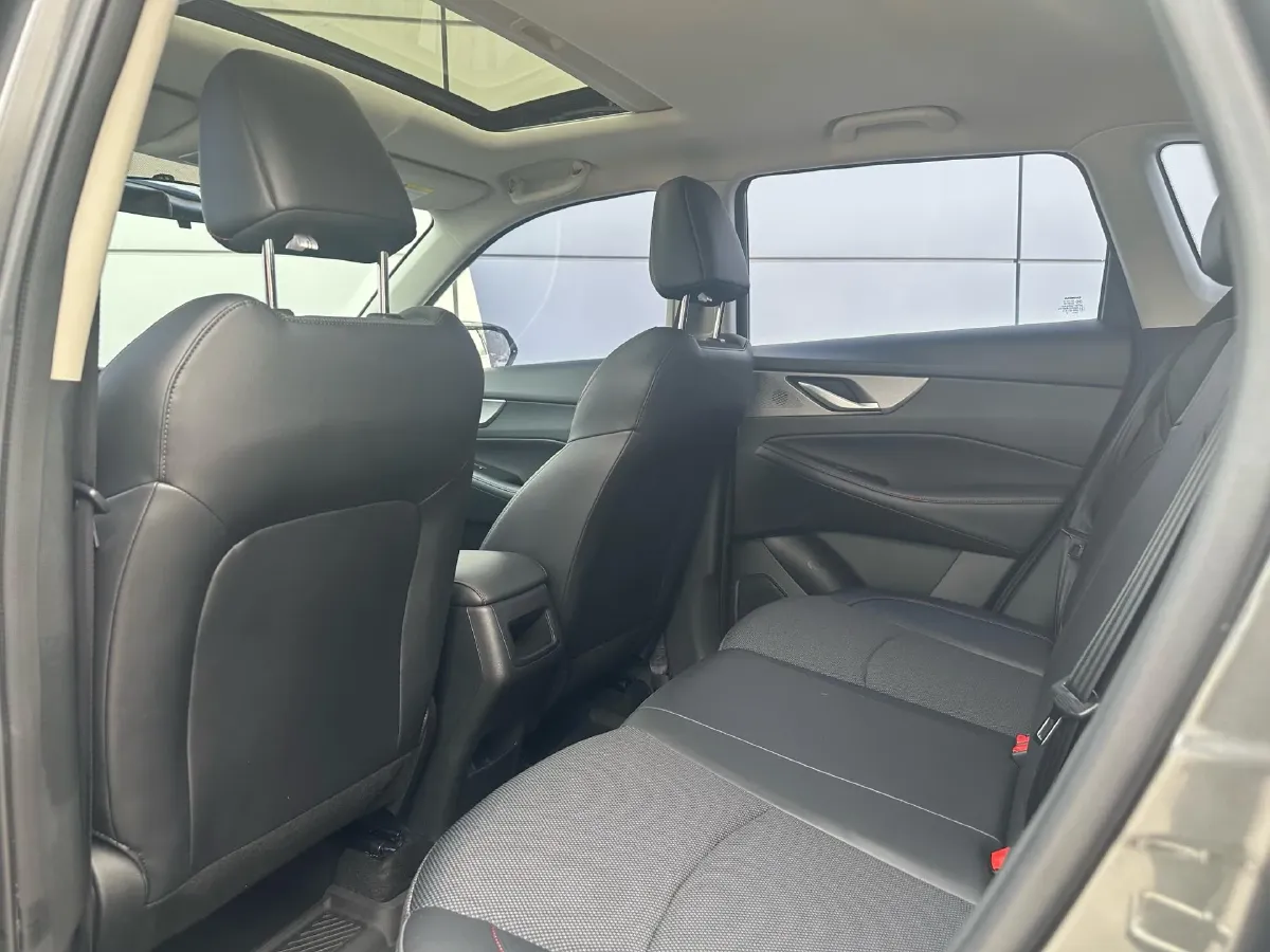 2023 ChangAn CS35 Plus 1.4T 160HP L4 7DCT,autocango,china used car exporter,china ev exporter,chinese used car exporter,chinese used ev exporter