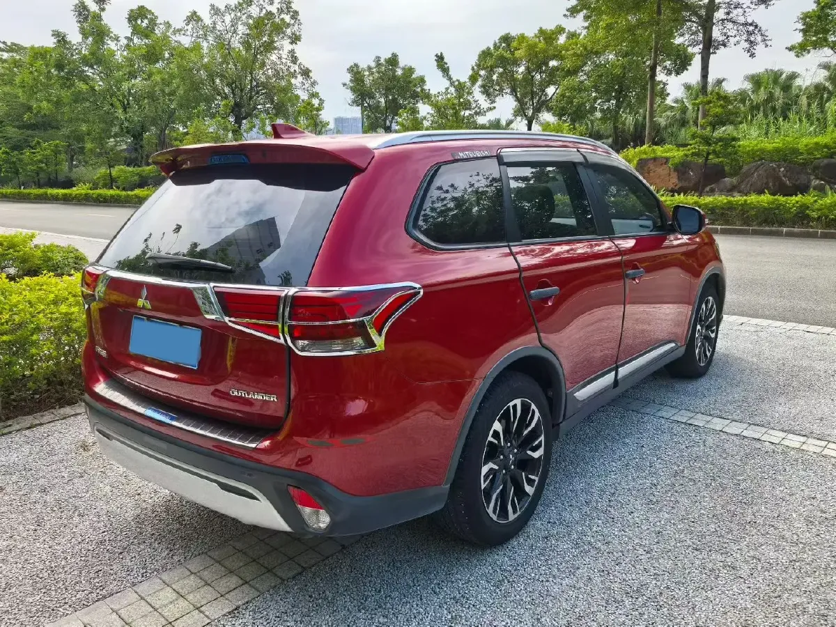 2019 Mitsubishi Outlander 2.0L 166HP L4 CVT,autocango,china used car exporter,china ev exporter,chinese used car exporter,chinese used ev exporter