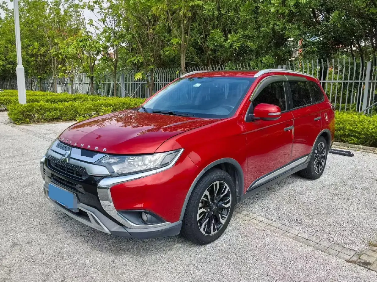 2019 Mitsubishi Outlander 2.0L 166HP L4 CVT,autocango,china used car exporter,china ev exporter,chinese used car exporter,chinese used ev exporter