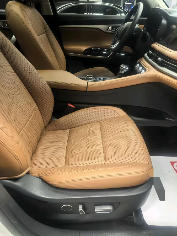 2019 ChangAn CS95 2.0T 233HP L4 6AT,autocango,china used car exporter,china ev exporter,chinese used car exporter,chinese used ev exporter