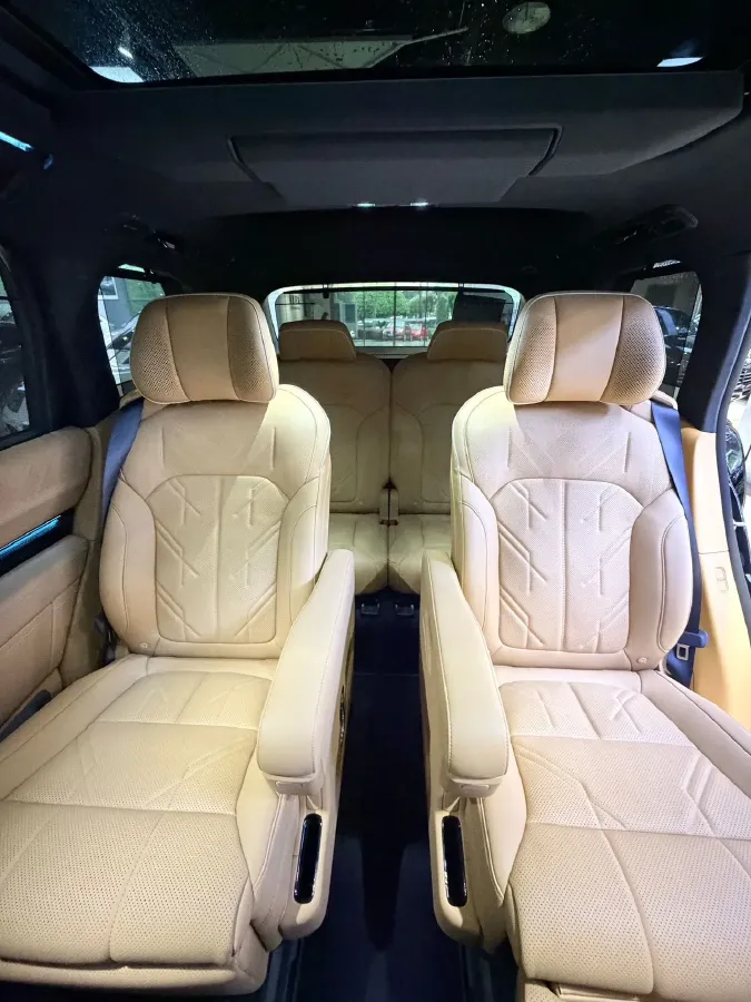 2025 Zeekr 9X 2.0T 279HP L4 1DHT PHEV,autocango,china used car exporter,china ev exporter,chinese used car exporter,chinese used ev exporter