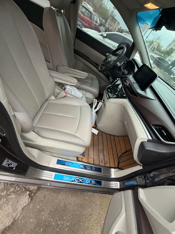 2022 Buick GL8 2.0T 237HP L4 9AT,autocango,china used car exporter,china ev exporter,chinese used car exporter,chinese used ev exporter