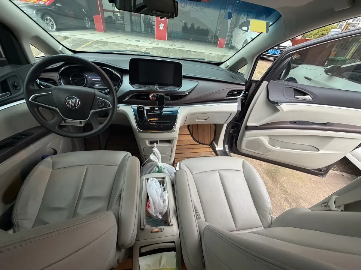 2022 Buick GL8 2.0T 237HP L4 9AT,autocango,china used car exporter,china ev exporter,chinese used car exporter,chinese used ev exporter