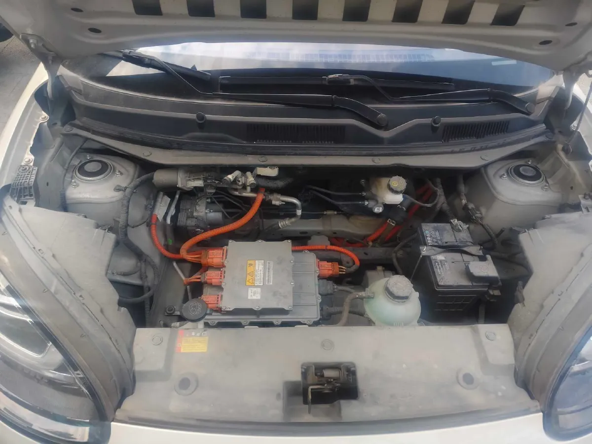 2023 WuLing BinGuo BEV 31.9KWH,autocango,china used car exporter,china ev exporter,chinese used car exporter,chinese used ev exporter