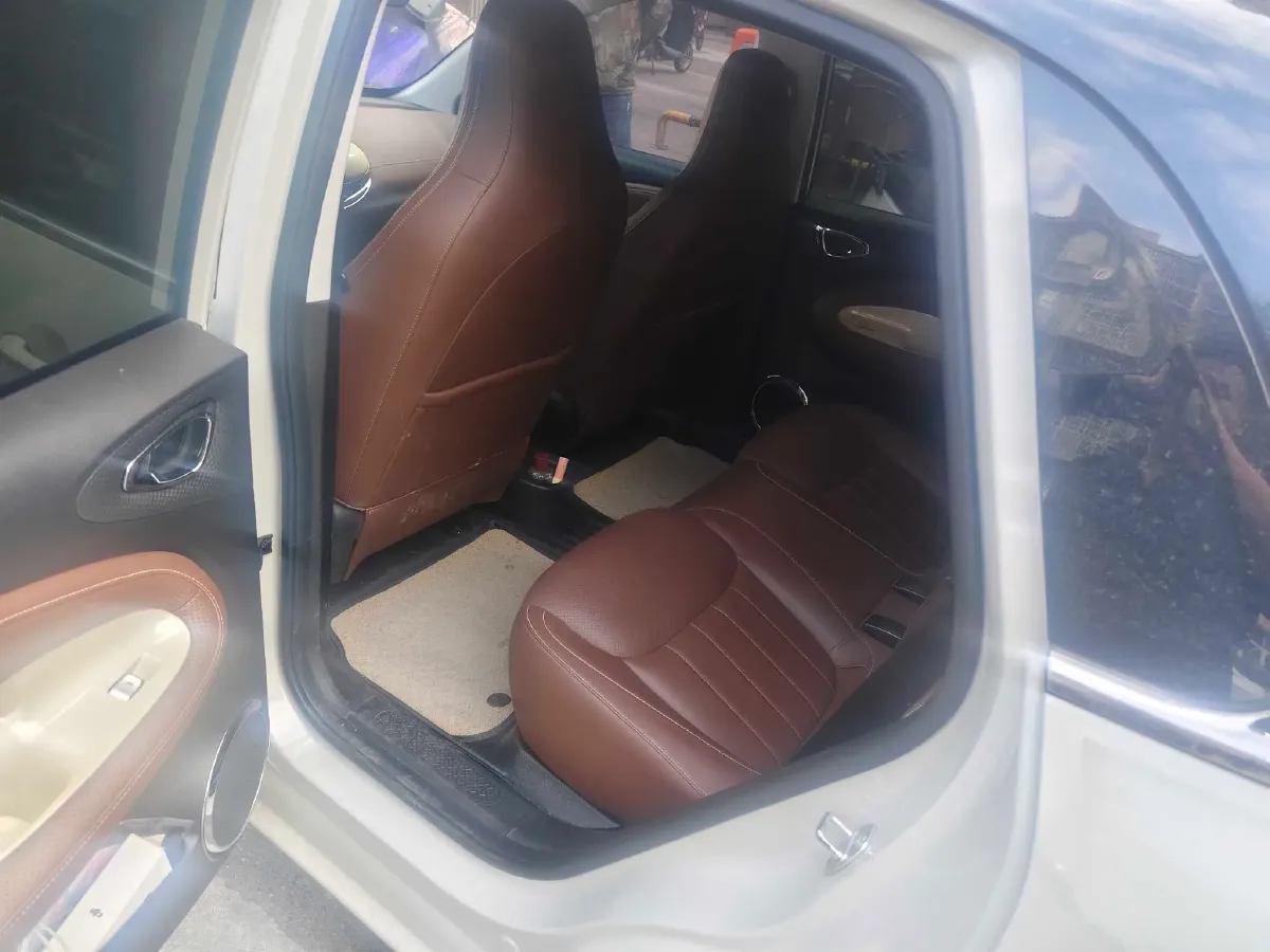 2023 WuLing BinGuo BEV 31.9KWH,autocango,china used car exporter,china ev exporter,chinese used car exporter,chinese used ev exporter