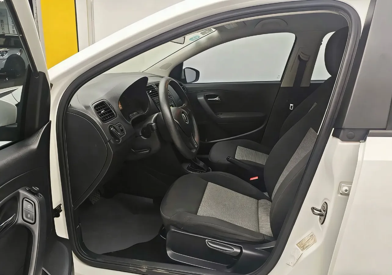 2016 Volkswagen Polo 1.4L 90HP L4 6AT,autocango,china used car exporter,china ev exporter,chinese used car exporter,chinese used ev exporter