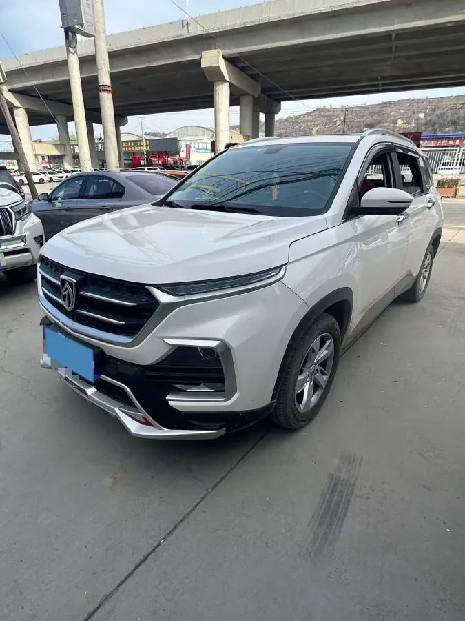 2019 BaoJun 530 1.5T 151HP L4 CVT,autocango,china used car exporter,china ev exporter,chinese used car exporter,chinese used ev exporter