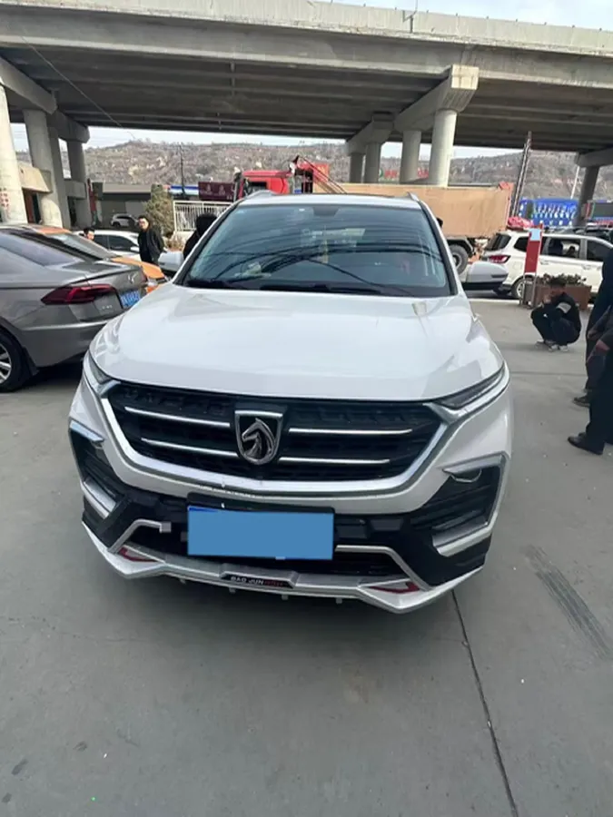 2019 BaoJun 530 1.5T 151HP L4 CVT,autocango,china used car exporter,china ev exporter,chinese used car exporter,chinese used ev exporter