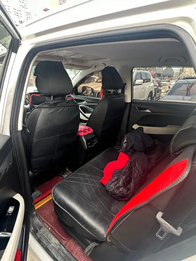 2019 BaoJun 530 1.5T 151HP L4 CVT,autocango,china used car exporter,china ev exporter,chinese used car exporter,chinese used ev exporter