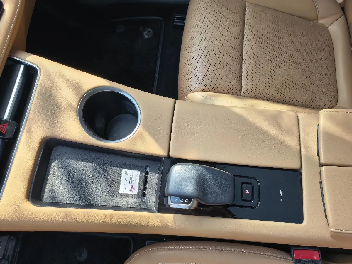 2022 AITO AITO M5 Range Extended 125HP REEV 40KWH,autocango,china used car exporter,china ev exporter,chinese used car exporter,chinese used ev exporter