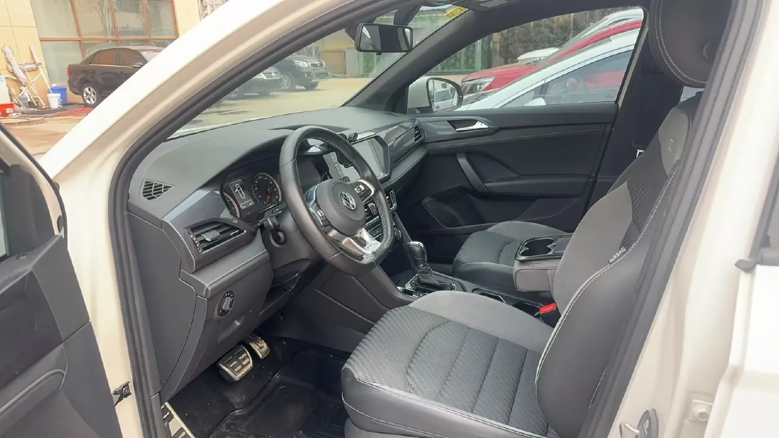 2020 Volkswagen Tharu 1.4T 150HP L4 7DCT,autocango,china used car exporter,china ev exporter,chinese used car exporter,chinese used ev exporter