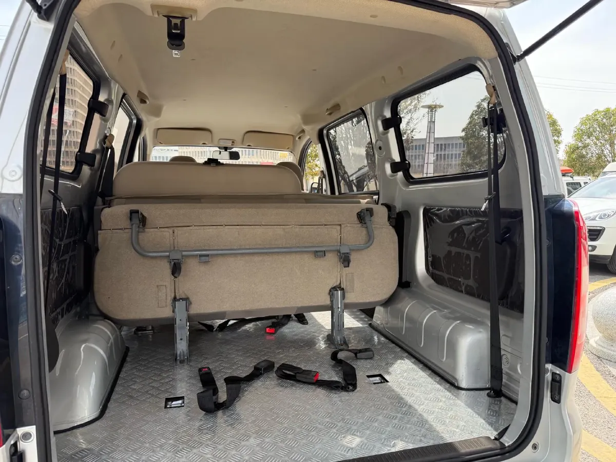 2021 WuLing HongGuang V 1.5L 99HP L4 6MT,autocango,china used car exporter,china ev exporter,chinese used car exporter,chinese used ev exporter