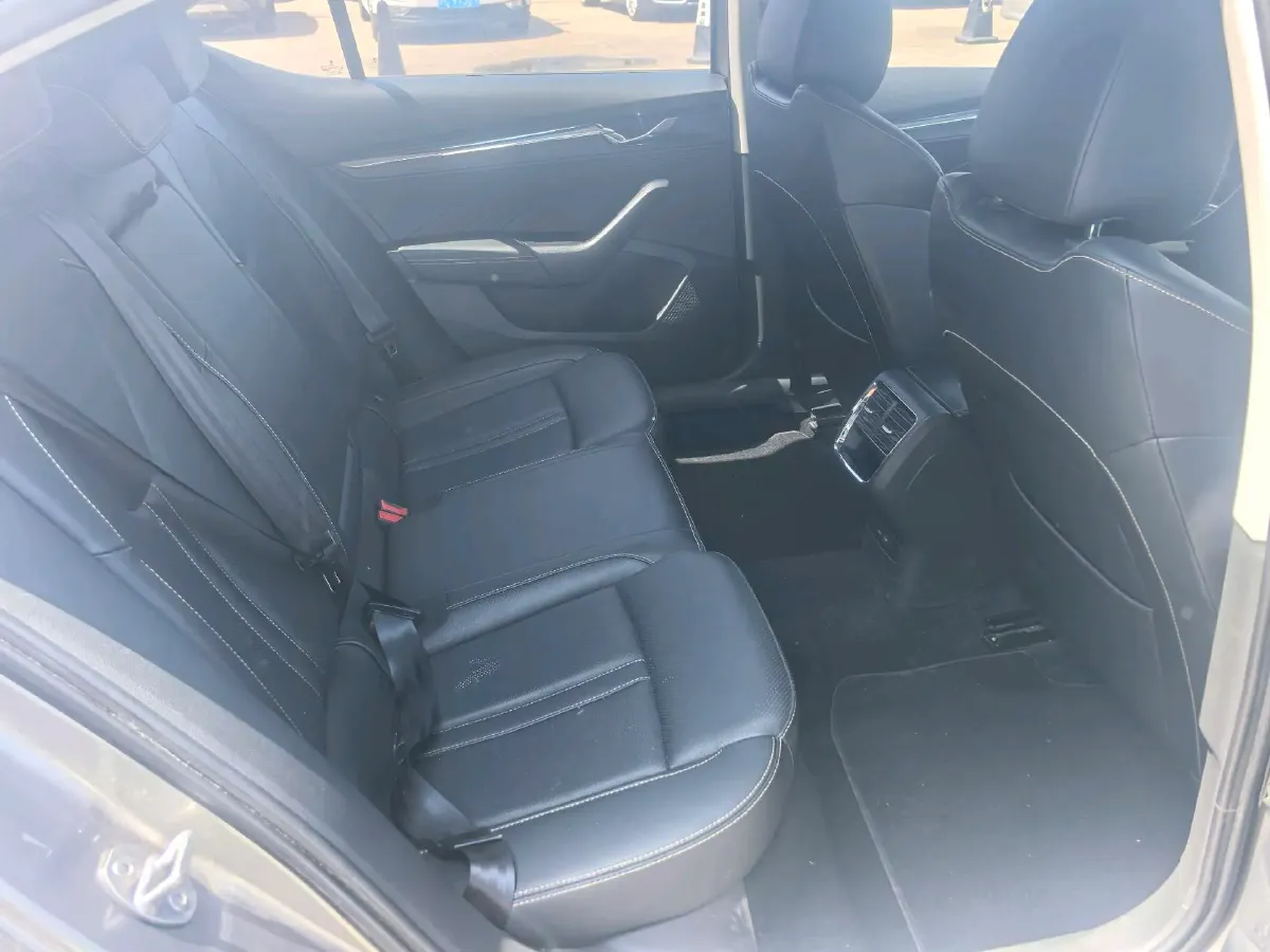 2021 Skoda Octavia 1.4T 150HP L4 7DCT,autocango,china used car exporter,china ev exporter,chinese used car exporter,chinese used ev exporter