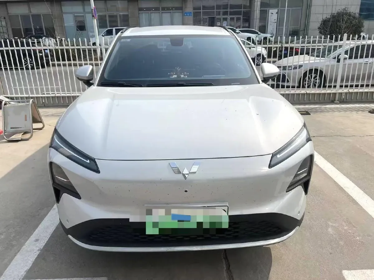 2024 WuLing XingGuangS BEV 60KWH,autocango,china used car exporter,china ev exporter,chinese used car exporter,chinese used ev exporter