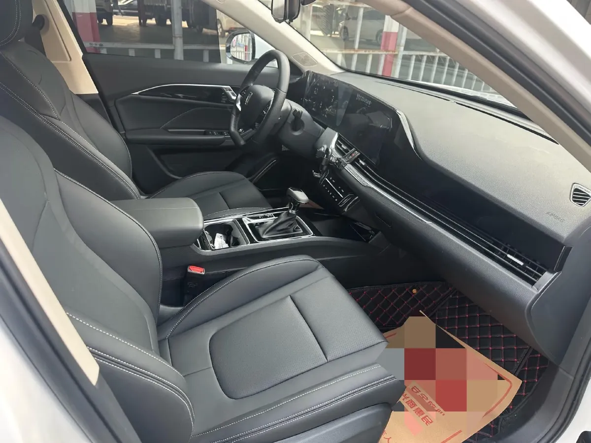 2023 Bestune B70 1.5T 169HP L4 7DCT,autocango,china used car exporter,china ev exporter,chinese used car exporter,chinese used ev exporter