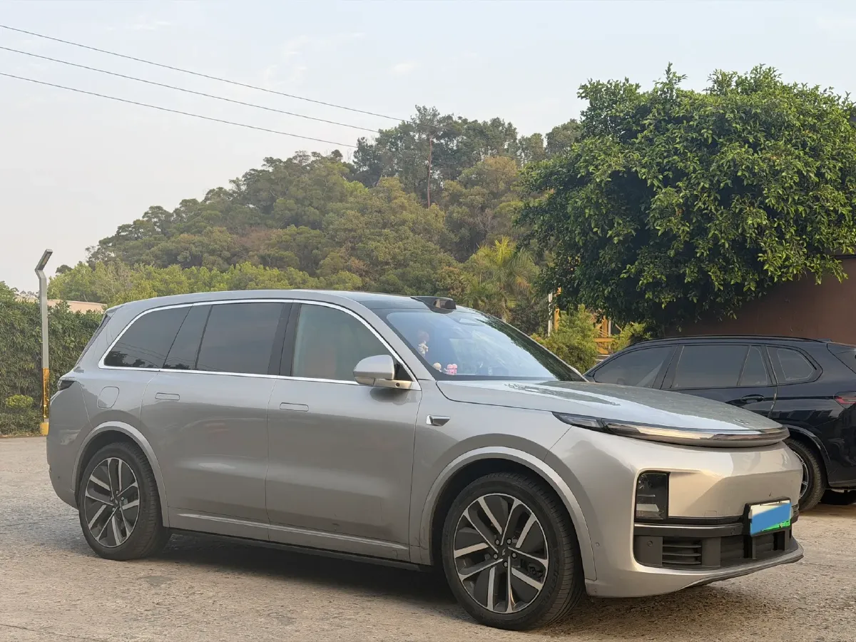 2022 Li L9 Range Extended 154HP REEV 42.6KWH,autocango,china used car exporter,china ev exporter,chinese used car exporter,chinese used ev exporter