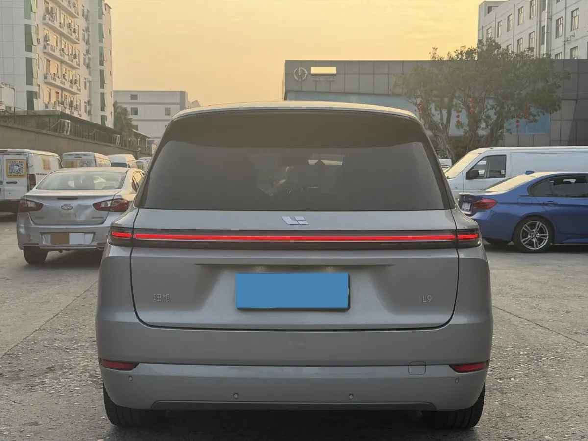 2022 Li L9 Range Extended 154HP REEV 42.6KWH,autocango,china used car exporter,china ev exporter,chinese used car exporter,chinese used ev exporter