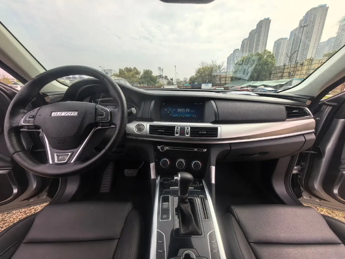 2016 Mitsubishi Outlander 2.0L 166HP L4 CVT,autocango,china used car exporter,china ev exporter,chinese used car exporter,chinese used ev exporter