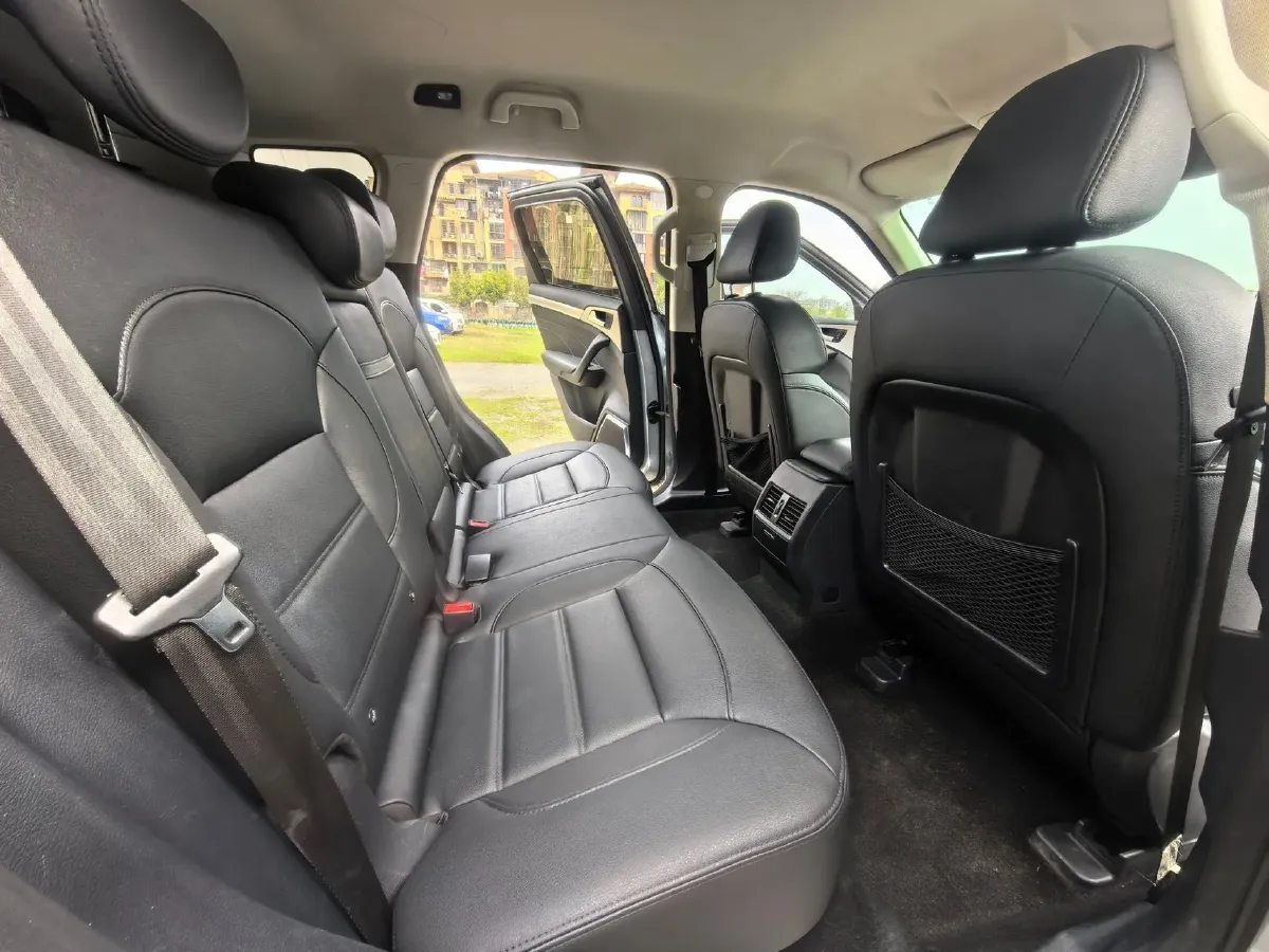 2016 Mitsubishi Outlander 2.0L 166HP L4 CVT,autocango,china used car exporter,china ev exporter,chinese used car exporter,chinese used ev exporter