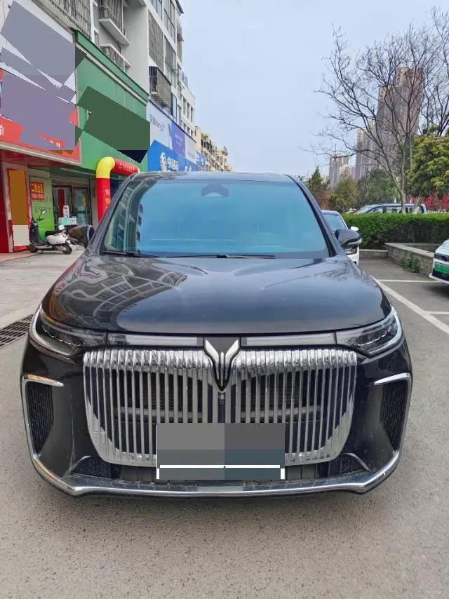 2025 Voyah Dream 1.5T 150HP L4 PHEV 41.7KWH,autocango,china used car exporter,china ev exporter,chinese used car exporter,chinese used ev exporter