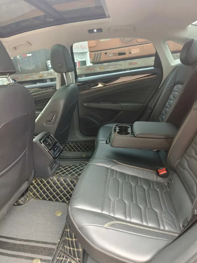 2019 Skoda Kodiak 2.0T 186HP L4 7DCT,autocango,china used car exporter,china ev exporter,chinese used car exporter,chinese used ev exporter