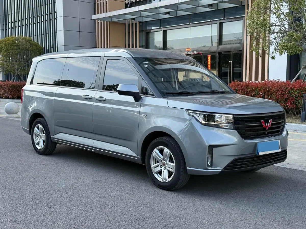 2021 WuLing ZhengChen 1.5T 147HP L4 6MT,autocango,china used car exporter,china ev exporter,chinese used car exporter,chinese used ev exporter