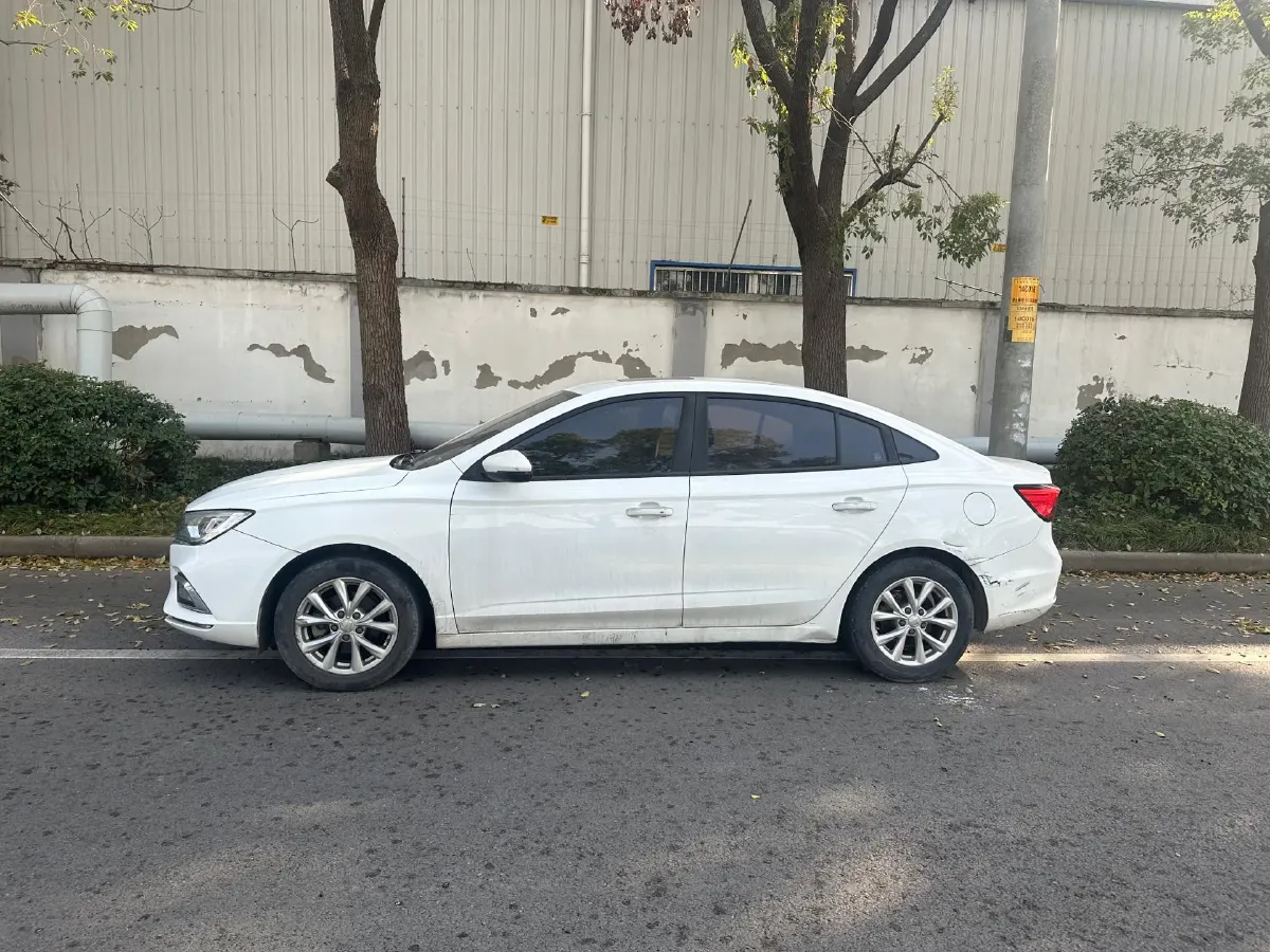 2019 Roewe i5 1.5L 120HP L4 CVT,autocango,china used car exporter,china ev exporter,chinese used car exporter,chinese used ev exporter