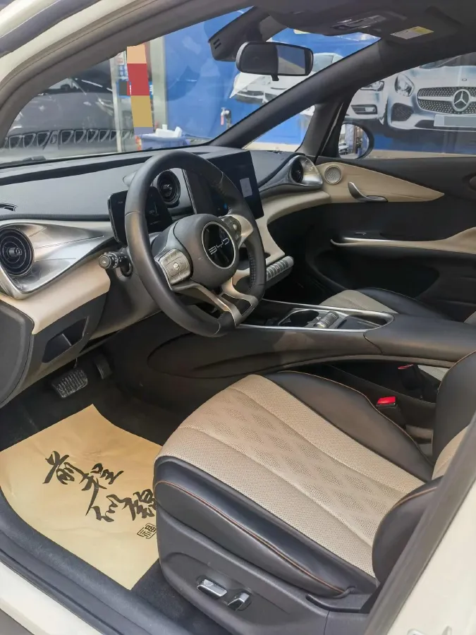 2023 BYD Dolphin BEV 44.928KWH,autocango,china used car exporter,china ev exporter,chinese used car exporter,chinese used ev exporter