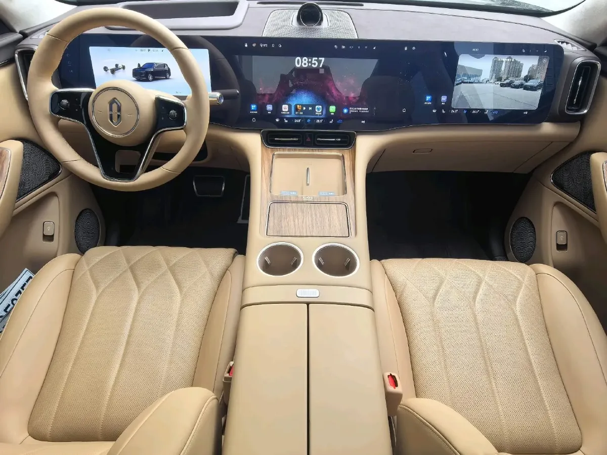 2025 AITO AITO M8 REEV 160HP REEV 53.4KWH,autocango,china used car exporter,china ev exporter,chinese used car exporter,chinese used ev exporter