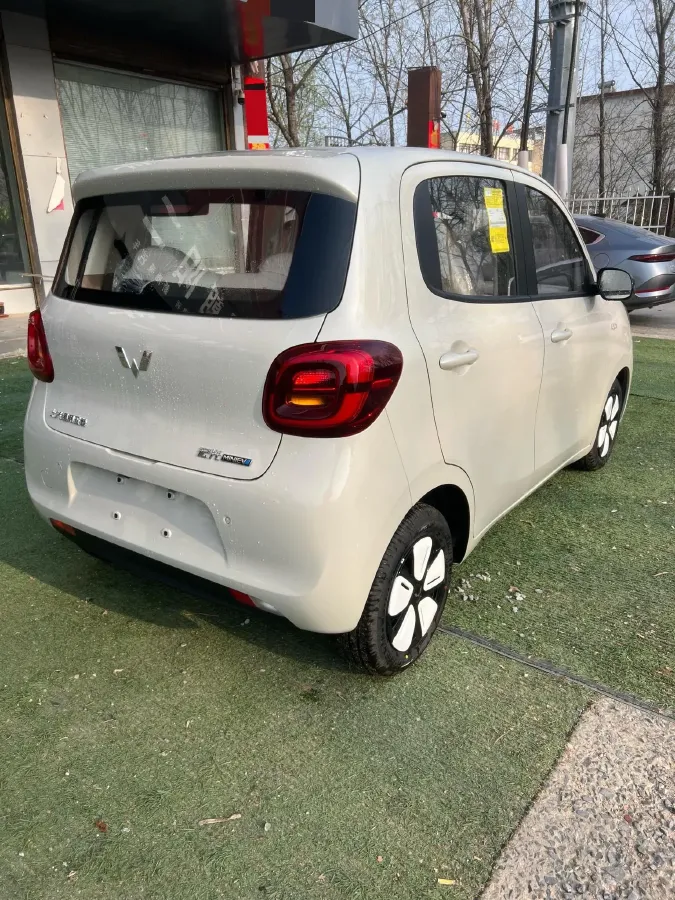 2025 WuLing HongGuang MINI EV BEV 16.2KWH,autocango,china used car exporter,china ev exporter,chinese used car exporter,chinese used ev exporter