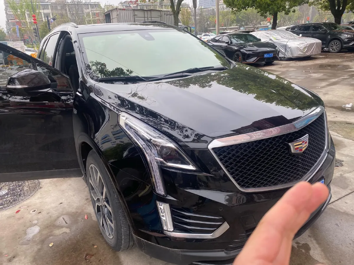 2022 Cadillac XT5 2.0T 237HP L4 9AT,autocango,china used car exporter,china ev exporter,chinese used car exporter,chinese used ev exporter