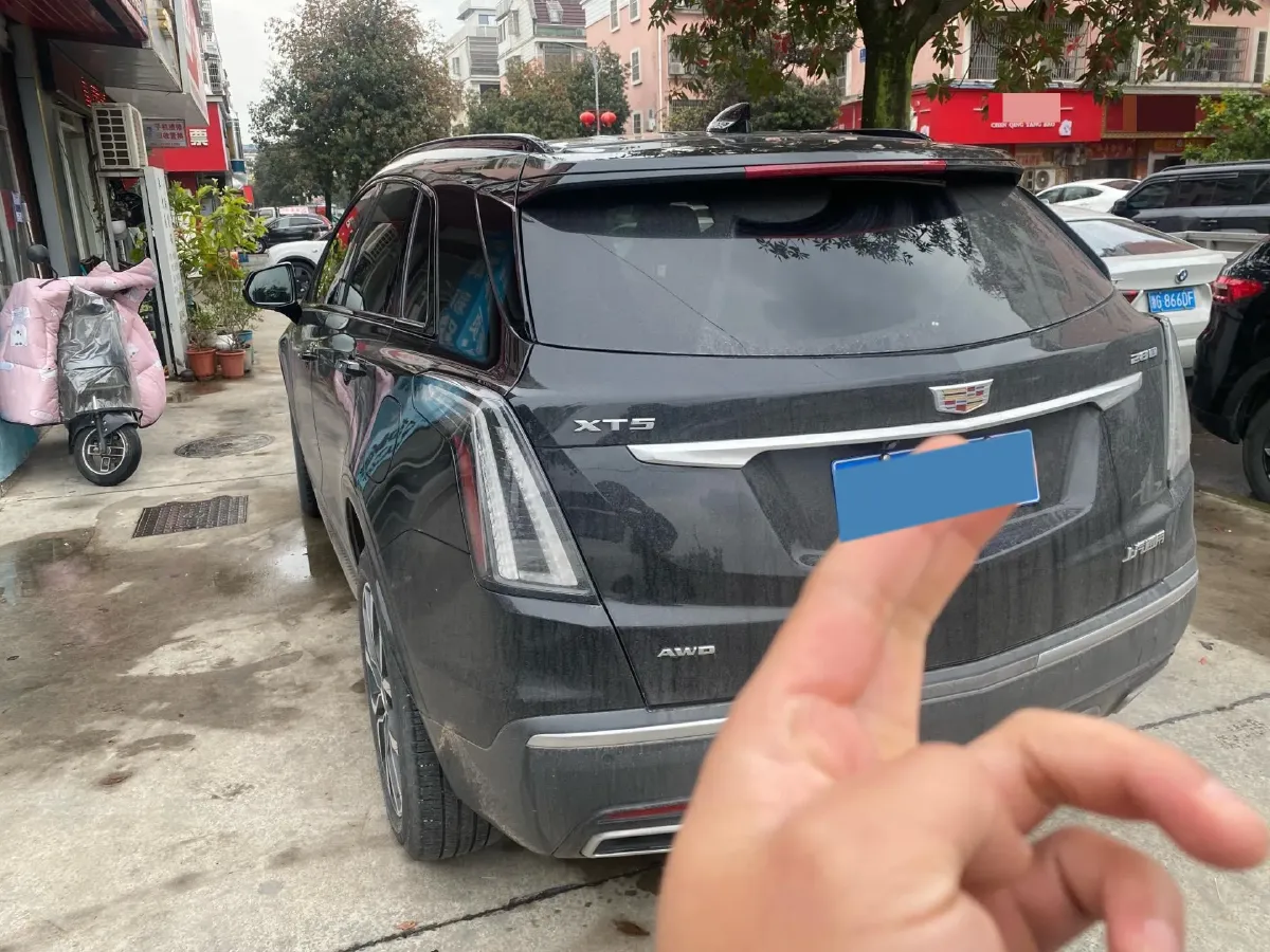 2022 Cadillac XT5 2.0T 237HP L4 9AT,autocango,china used car exporter,china ev exporter,chinese used car exporter,chinese used ev exporter