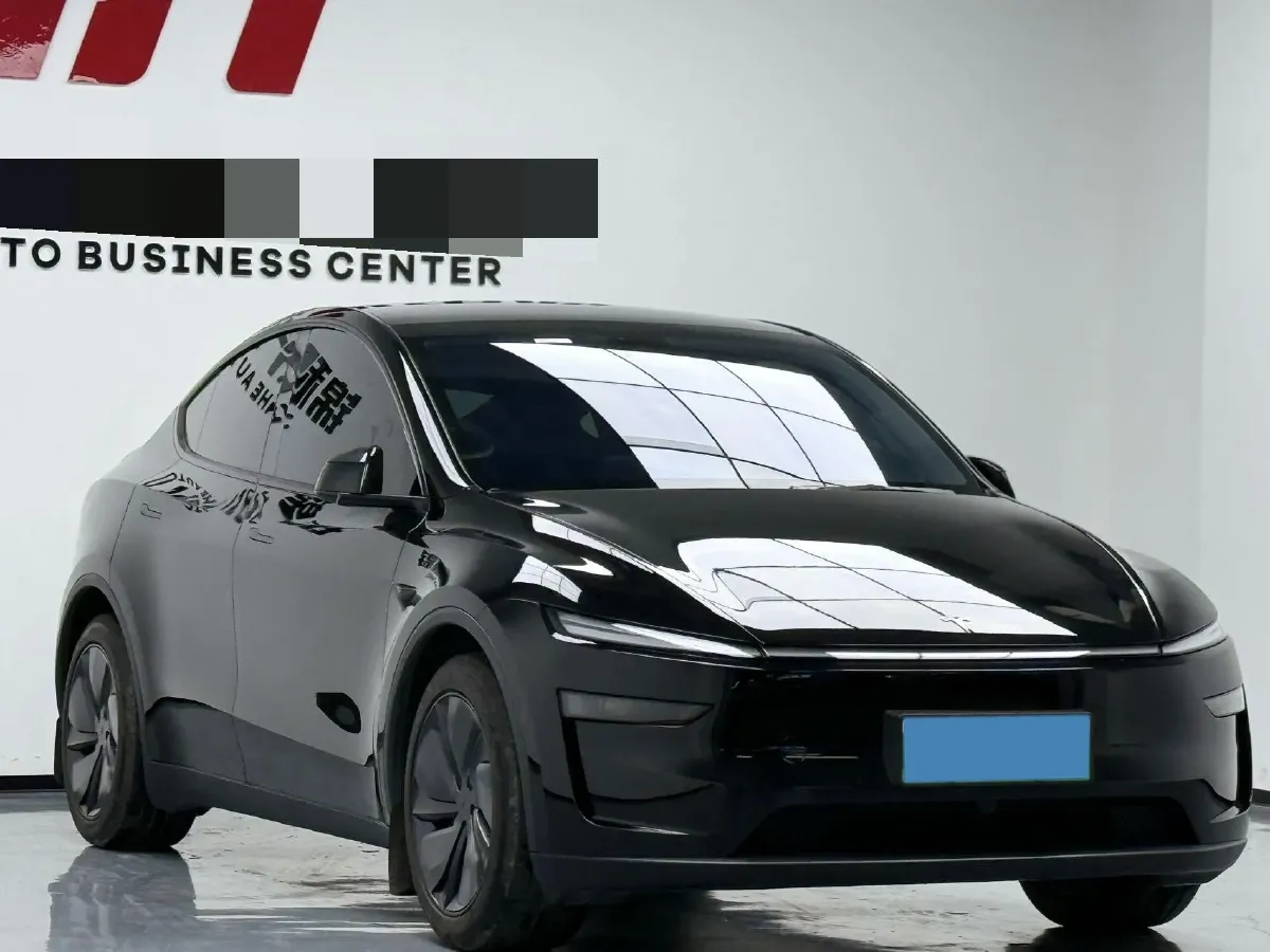2025 Tesla Model Y BEV 62.5KWH,autocango,china used car exporter,china ev exporter,chinese used car exporter,chinese used ev exporter