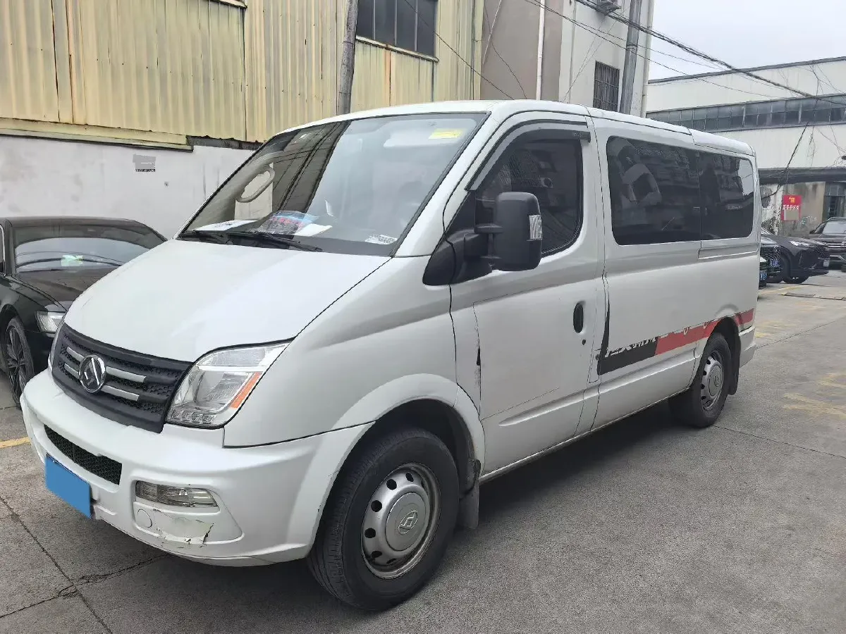 2021 MAXUS XinTu V80 2.0T 139HP L4 6MT,autocango,china used car exporter,china ev exporter,chinese used car exporter,chinese used ev exporter