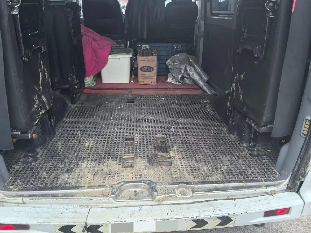 2021 MAXUS XinTu V80 2.0T 139HP L4 6MT,autocango,china used car exporter,china ev exporter,chinese used car exporter,chinese used ev exporter