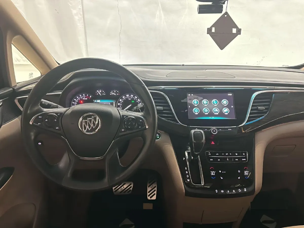 2018 Buick GL8 2.0T 260HP L4 6AT,autocango,china used car exporter,china ev exporter,chinese used car exporter,chinese used ev exporter