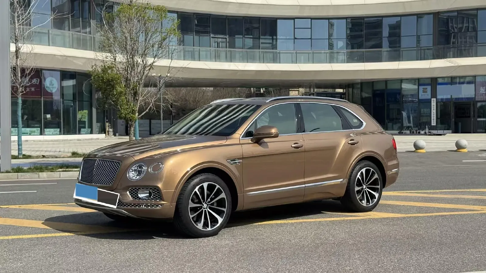 2018 Bentley Bentayga 4.0T 550HP V8 8AT,autocango,china used car exporter,china ev exporter,chinese used car exporter,chinese used ev exporter