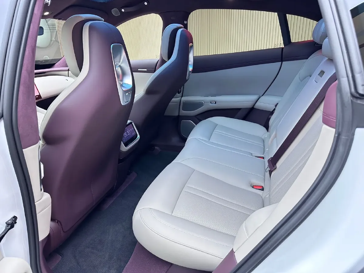 2025 MI YU7 BEV 101.7KWH,autocango,china used car exporter,china ev exporter,chinese used car exporter,chinese used ev exporter