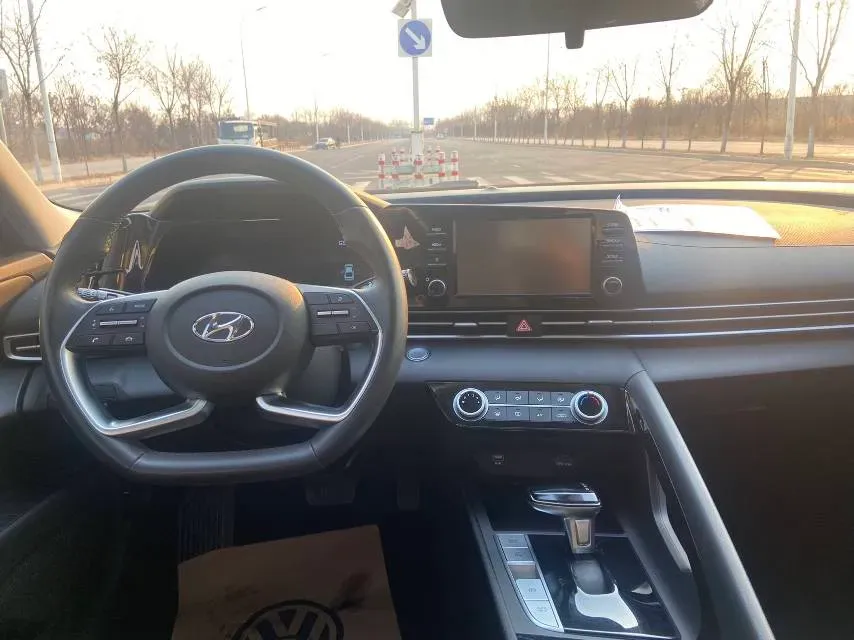 2021 Hyundai Elantra 1.5L 115HP L4 CVT,autocango,china used car exporter,china ev exporter,chinese used car exporter,chinese used ev exporter