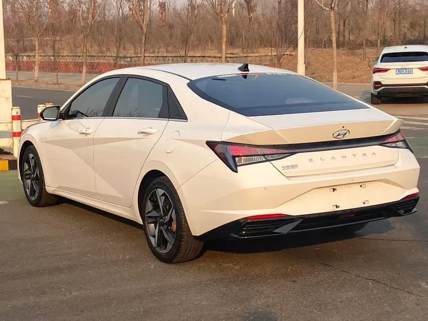 2021 Hyundai Elantra 1.5L 115HP L4 CVT,autocango,china used car exporter,china ev exporter,chinese used car exporter,chinese used ev exporter