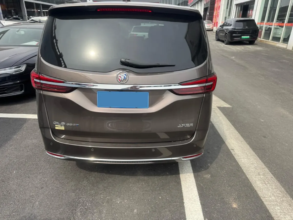2022 Buick GL8 2.0T 237HP L4 9AT,autocango,china used car exporter,china ev exporter,chinese used car exporter,chinese used ev exporter