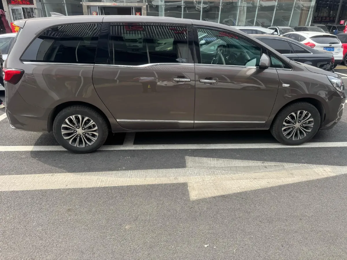 2022 Buick GL8 2.0T 237HP L4 9AT,autocango,china used car exporter,china ev exporter,chinese used car exporter,chinese used ev exporter