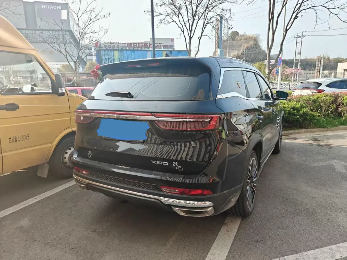 2022 Jetour X90 2.0T 254HP L4 7DCT,autocango,china used car exporter,china ev exporter,chinese used car exporter,chinese used ev exporter